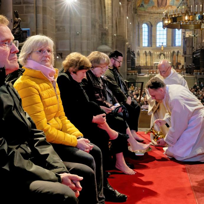 Die Feier vom Letzten Abendmahl mit Fußwaschung im Bamberger Dom