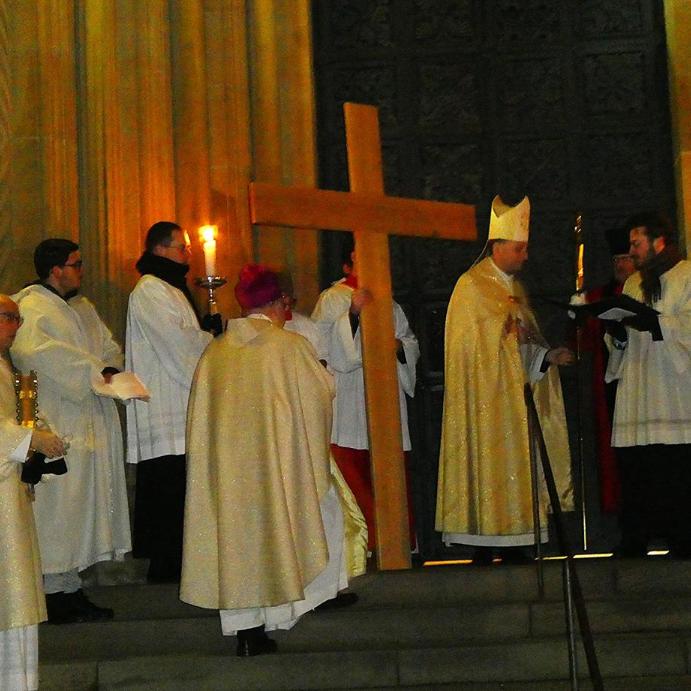 Erzbischof Gössl eröffnete das Heilige Jahr im Dom